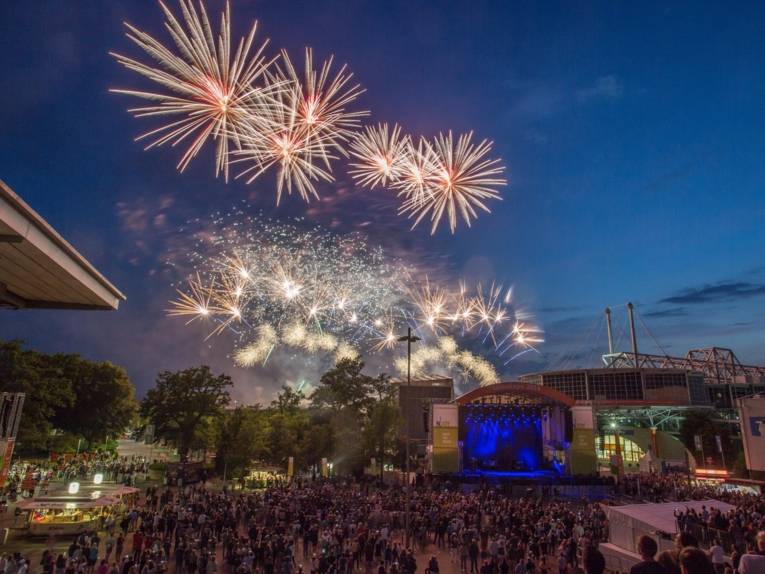 Feuerwerk auf der Ideen Expo